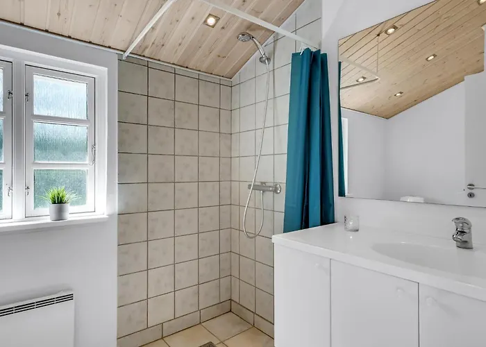 Holiday Home Hojby 9 Højby