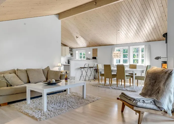 Holiday Home Hojby 9